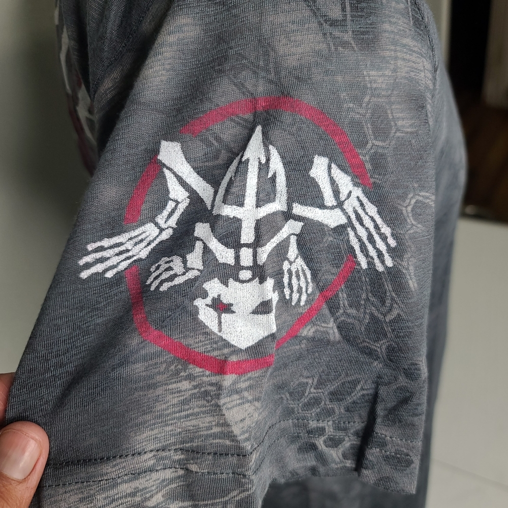 Affliction Chris Kyle Edition T-shirt. - Picture 6 of 10